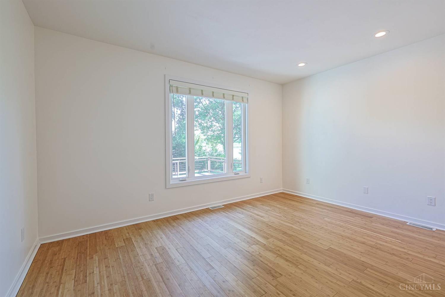 2928 Struble Road Cincinnati, OH 45251 - Photo 40 of 68