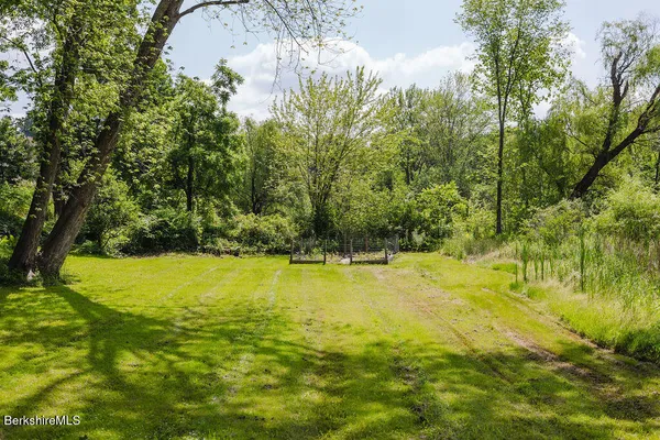 $649,000 | 168 Main Street, Sheffield, MA 01257