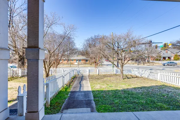 $2,750 | 628 Shelby Avenue, Unit B, Nashville, TN 37206