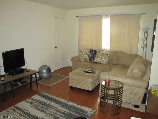 $2,030 | 4 MacCulloch Avenue, Unit 5, Morristown, NJ 07960