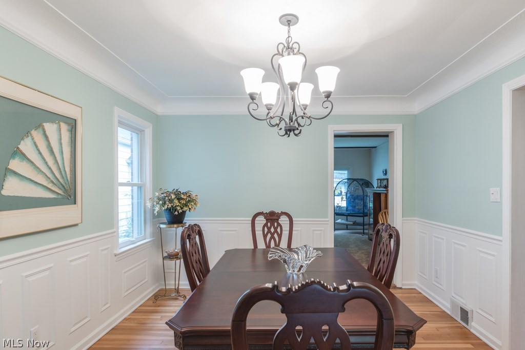 2374 Charney Road Cleveland, OH 44118 - Photo 10 of 29 Gallery Image 10