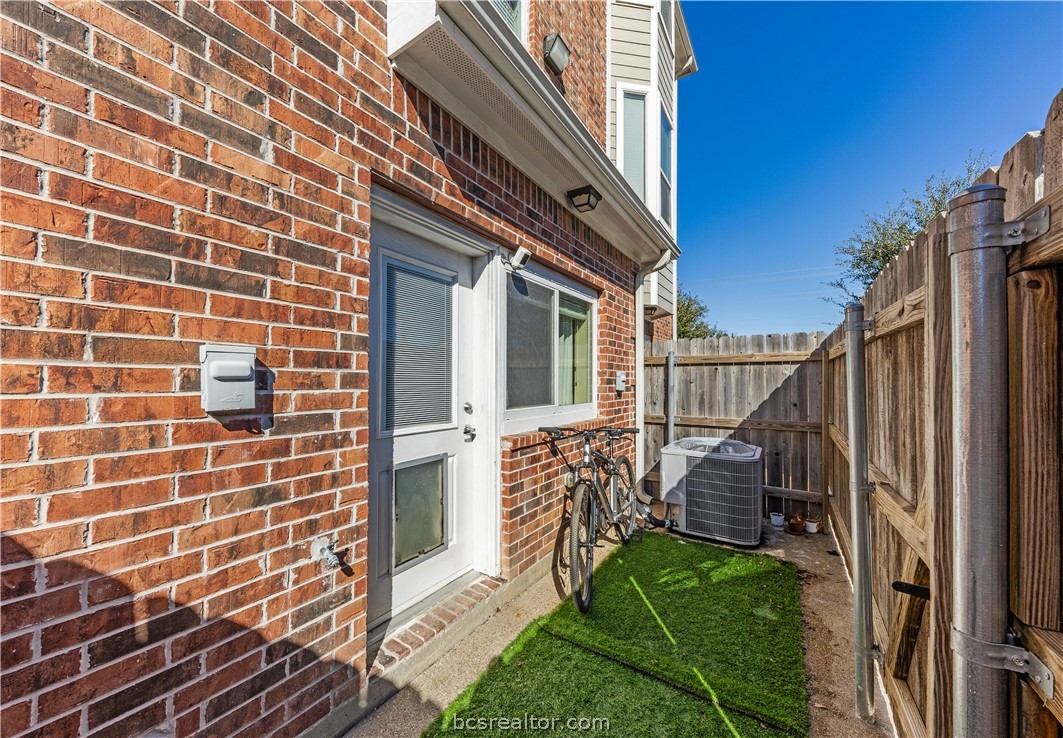 1198 Jones-Butler Road, Unit 1403 College Station, TX 77840 - Photo 12 of 20 a view of front door of house