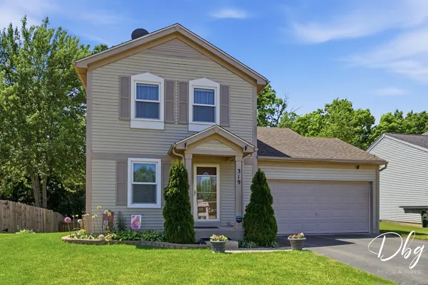 $375,000 | 319 East Camden Lane, Round Lake Beach, IL 60073