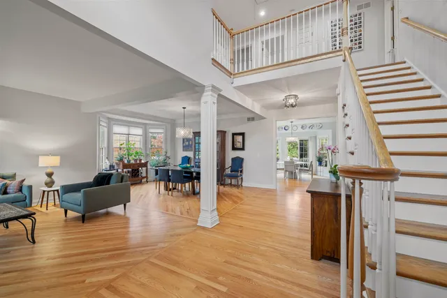 $1,249,000 | 3855 Glendenning Road, Downers Grove, IL 60515