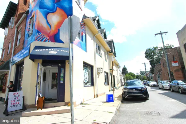 $1,100 | 7174 Germantown Avenue, Unit 6, Philadelphia, PA 19119
