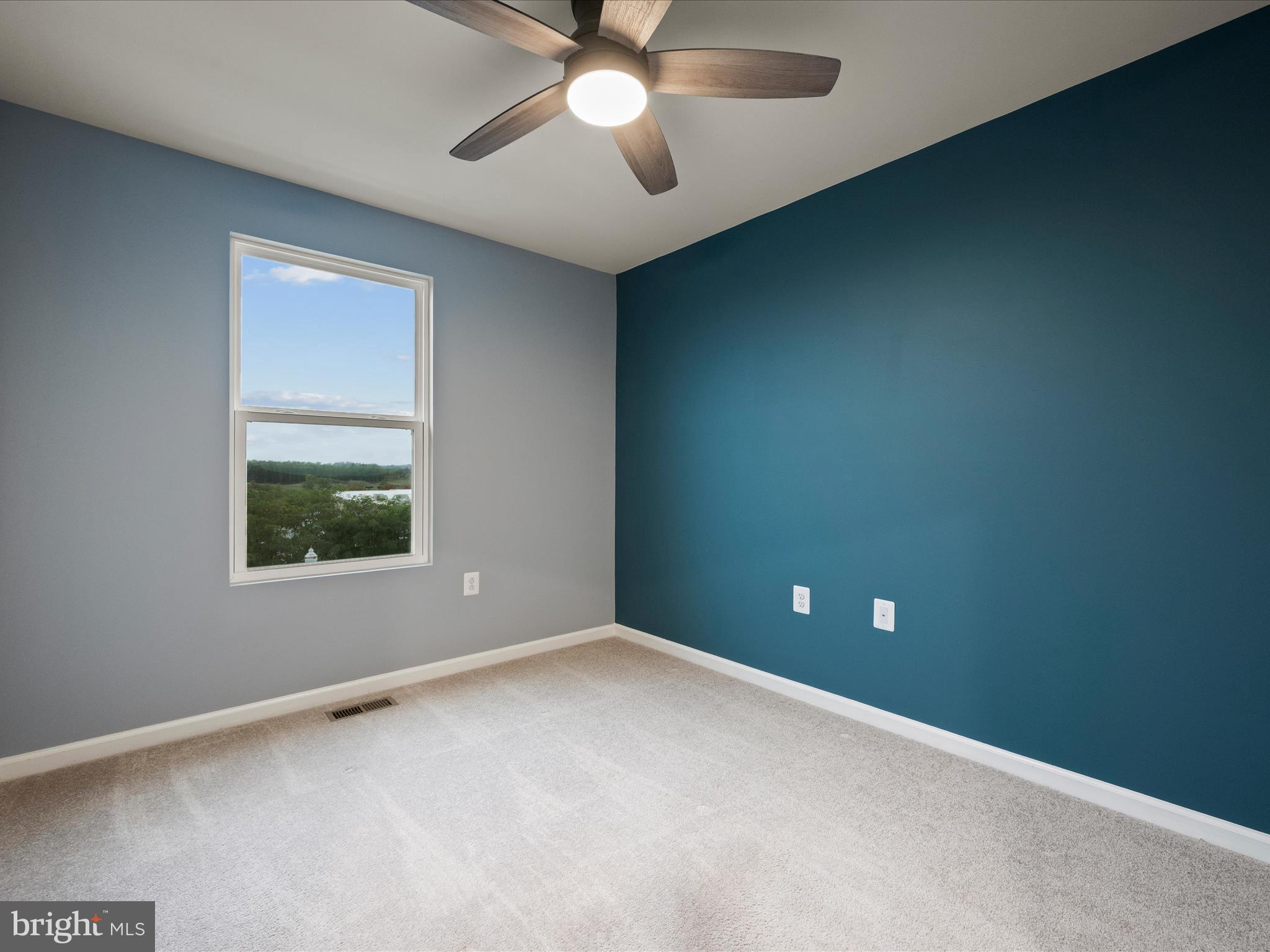 175 Presidents Pointe Avenue Ranson, WV 25438 - Photo 23 of 40 Bedroom 3