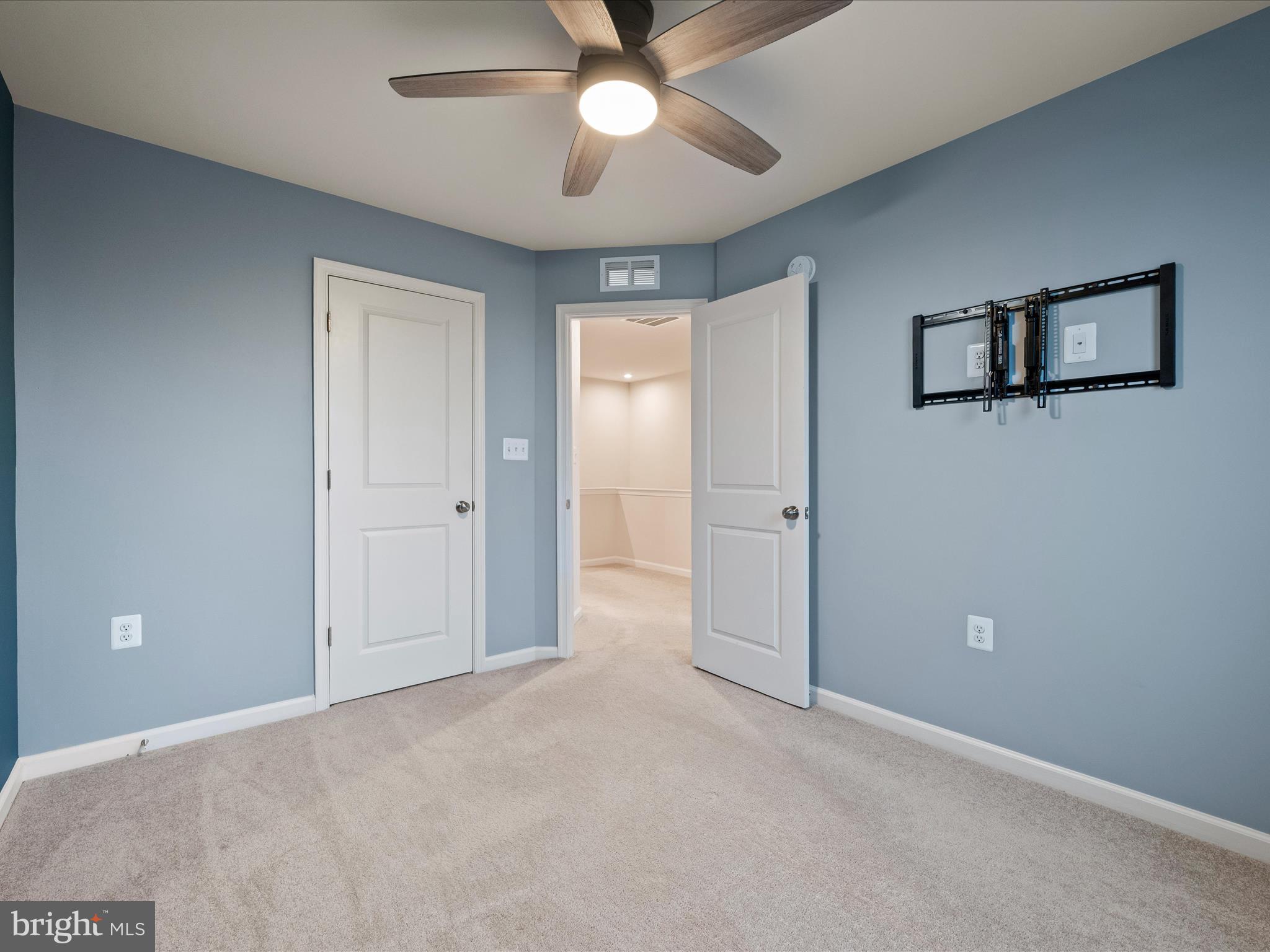 175 Presidents Pointe Avenue Ranson, WV 25438 - Photo 24 of 40 Bedroom 3