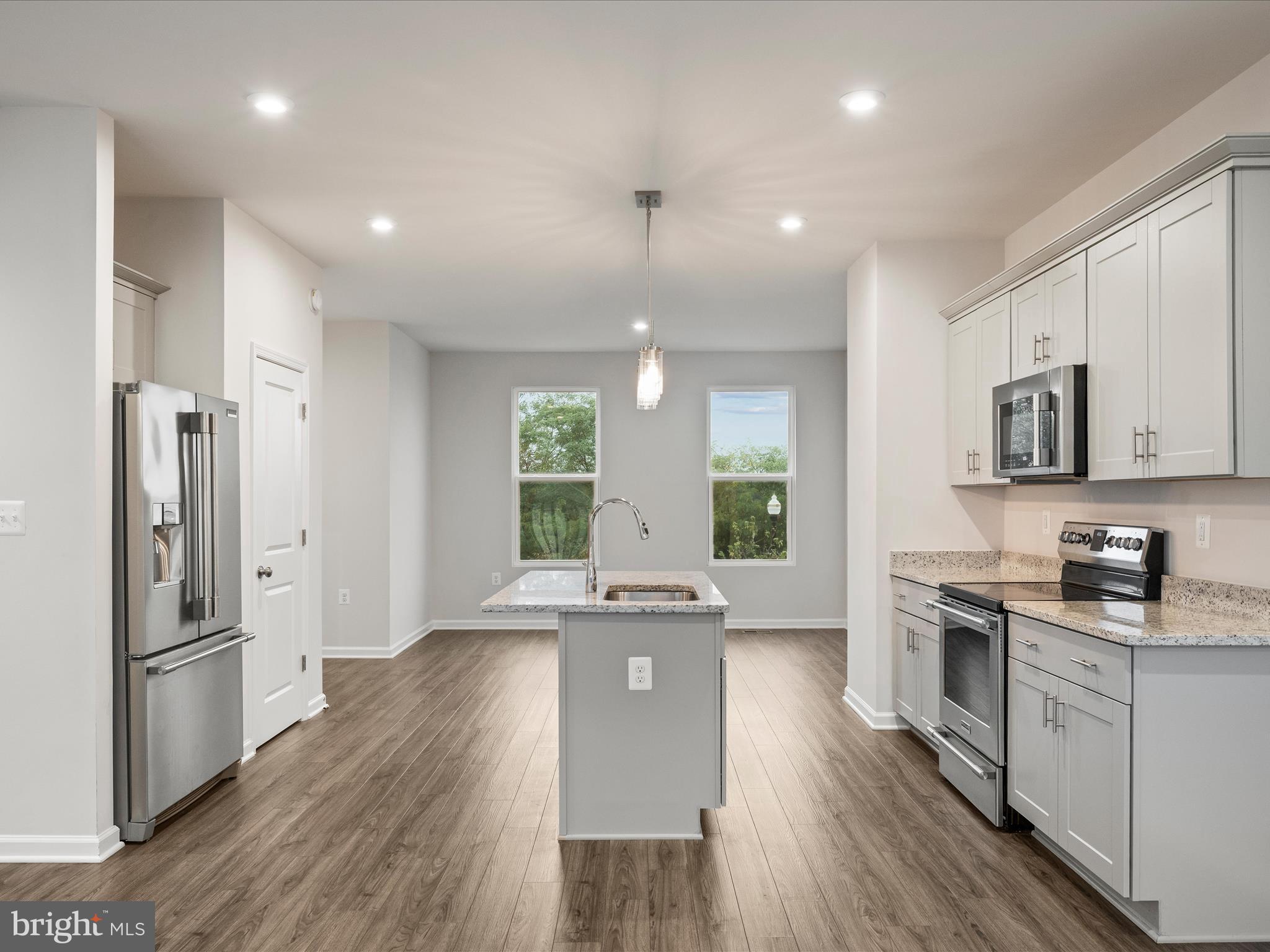 175 Presidents Pointe Avenue Ranson, WV 25438 - Photo 5 of 40 Stainless Steel Appliances