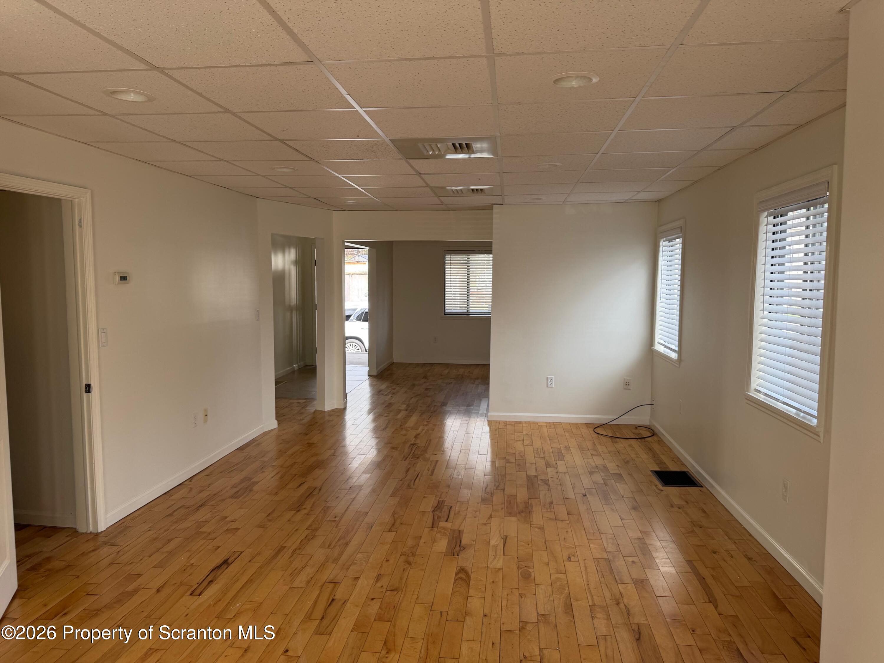 442 Larch Street Scranton, PA 18509 - Photo 5 of 16 IMG_6374