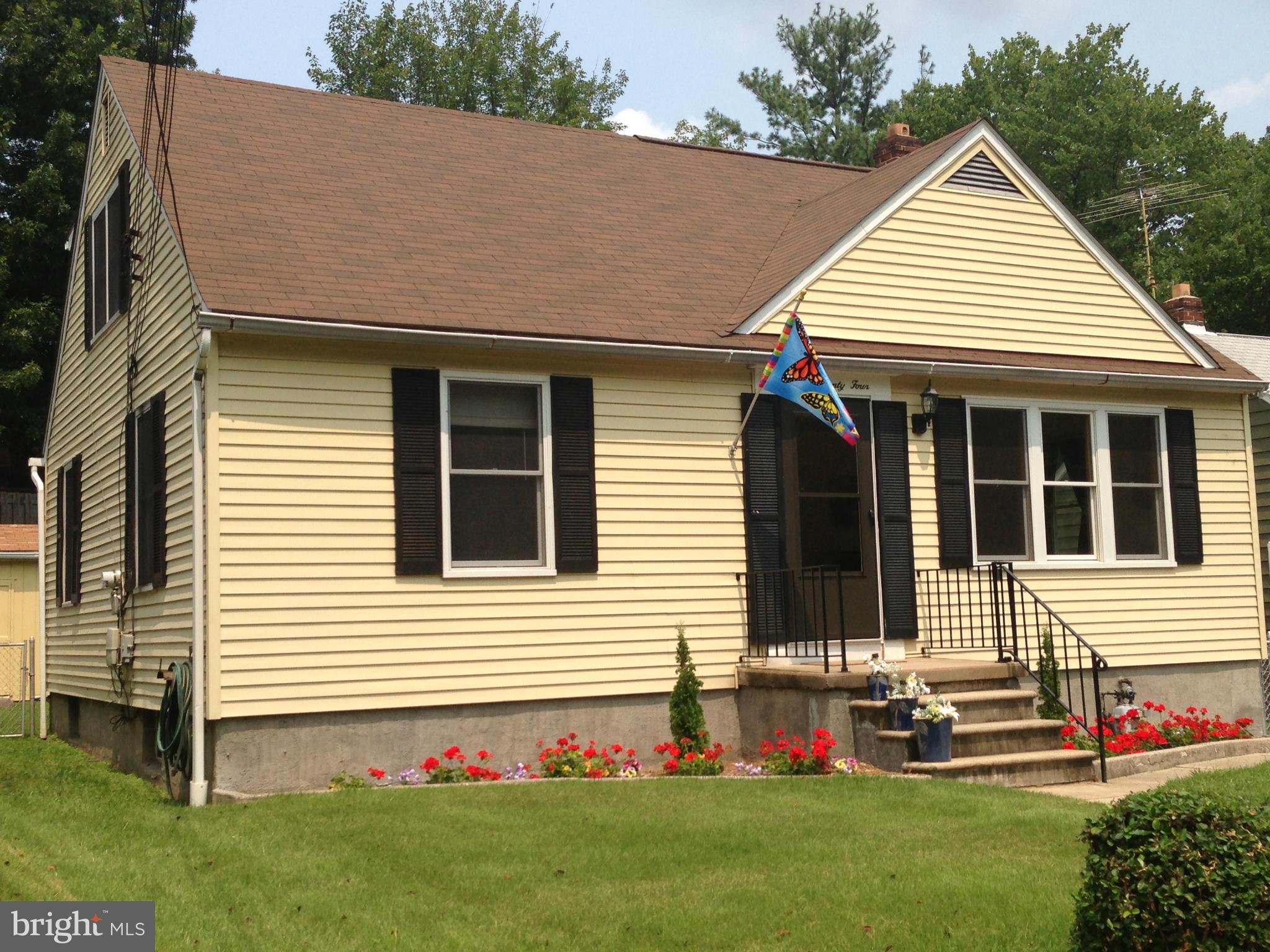 1824 Berrywood Road Baltimore, MD 21234 - Photo 2 of 23 Exterior (Front)
