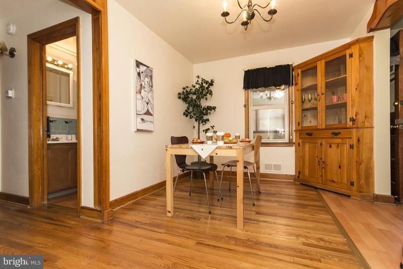 1824 Berrywood Road Baltimore, MD 21234 - Photo 6 of 23 Dining Room