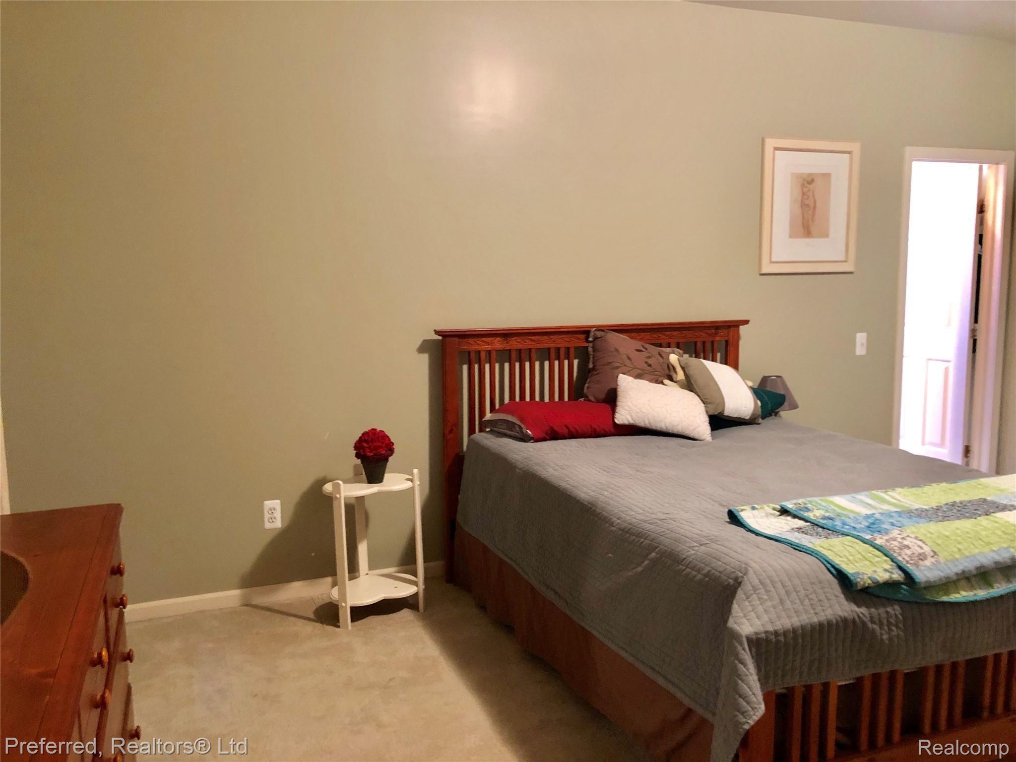 23080 Merriman Road New Boston, MI 48164 - Photo 30 of 52 5DA91681-9C40-41F1-8B34-8C982A5A1894.jpeg