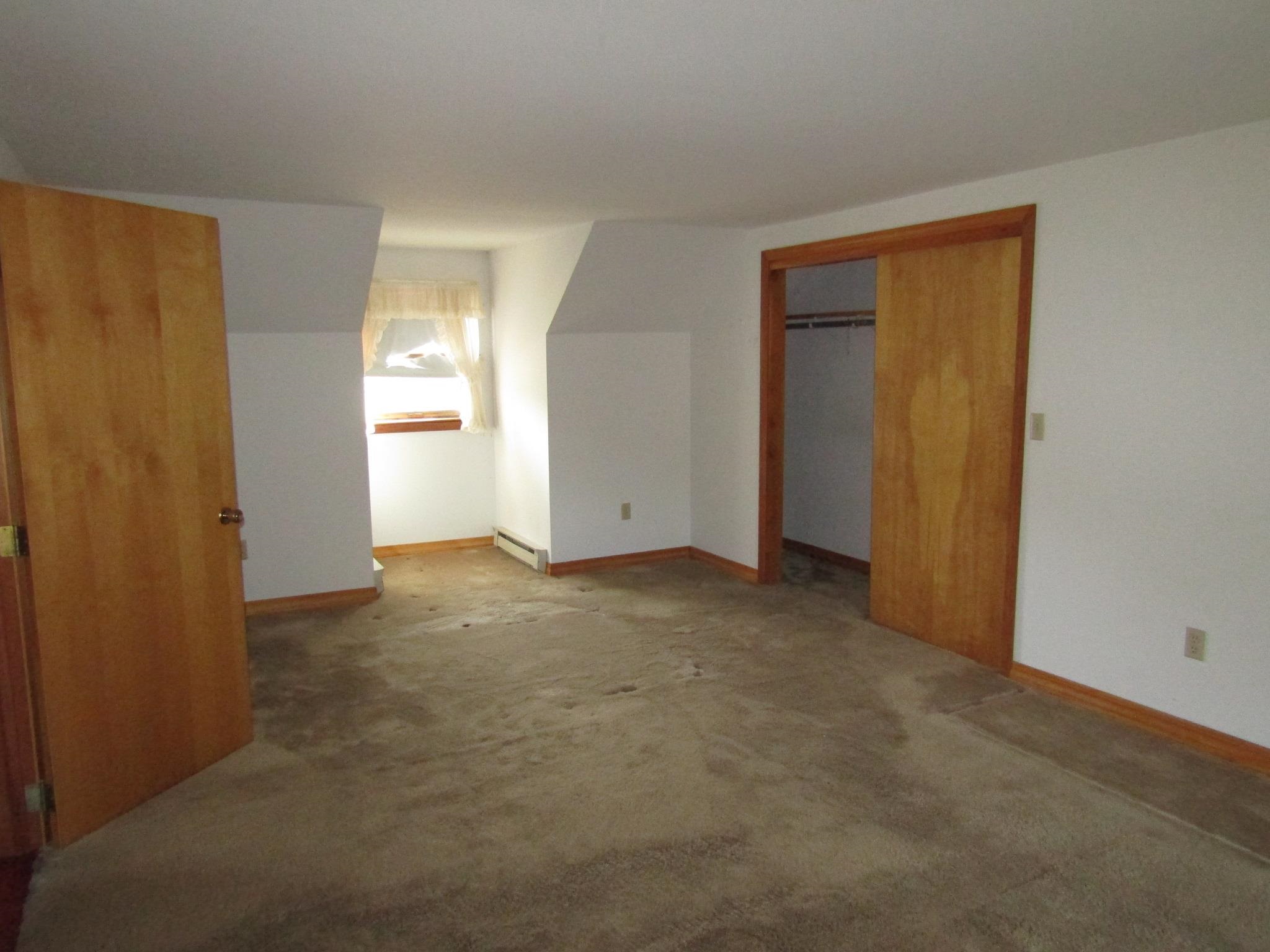 93 Canada Street Swanton, VT 05488 - Photo 29 of 48