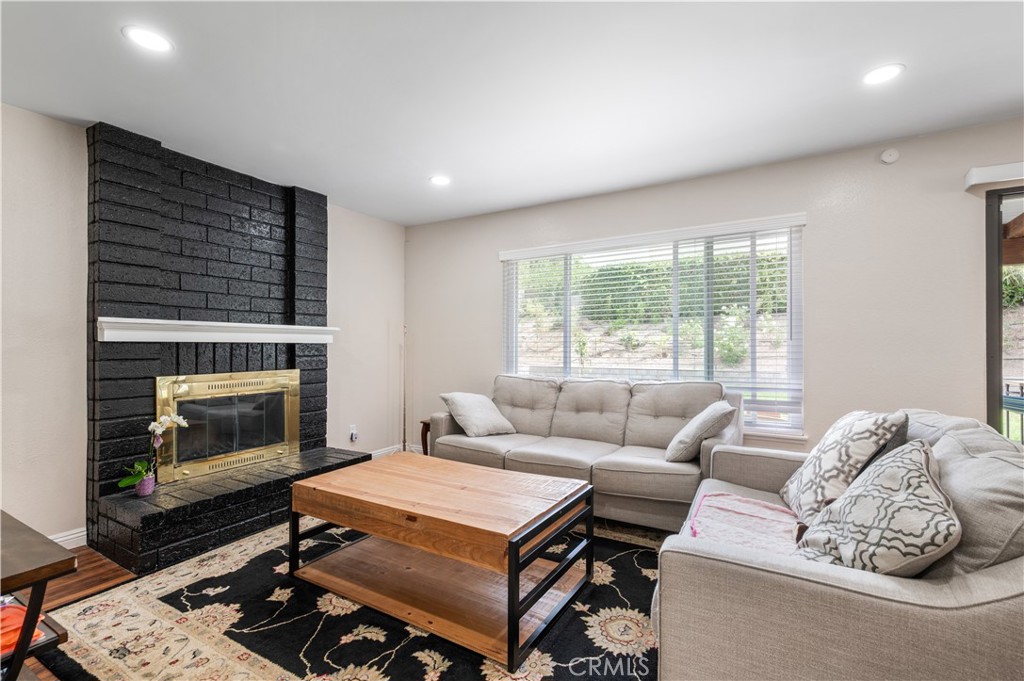 6832 Ranchgrove Road Riverside, CA 92506 - Photo 13 of 44