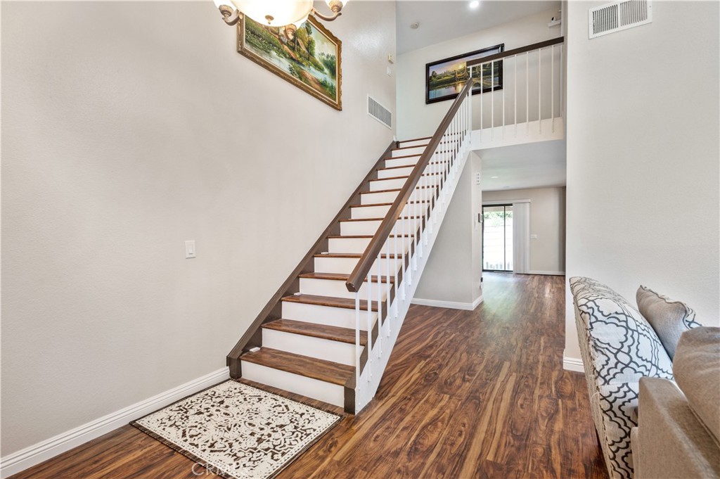 6832 Ranchgrove Road Riverside, CA 92506 - Photo 5 of 44