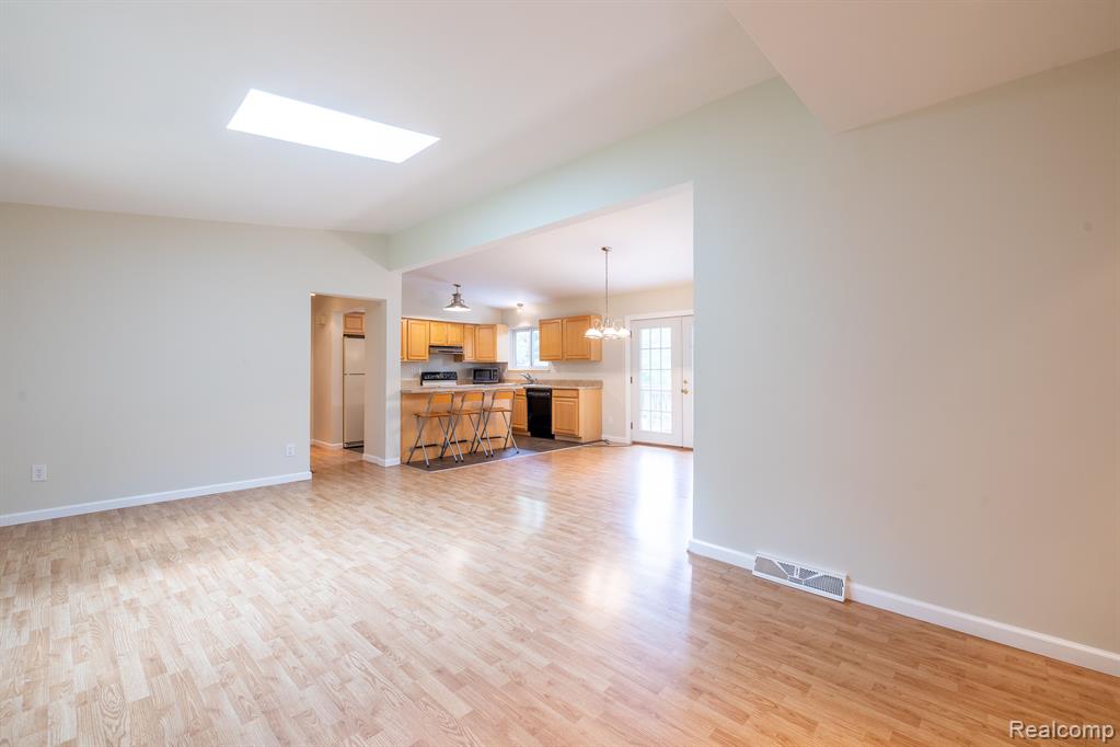9920 Dexter-Pinckney Road Pinckney, MI 48169 - Photo 14 of 46 Gallery Image 14