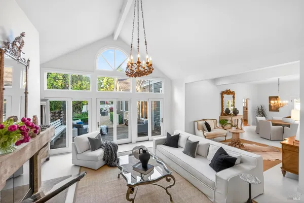 $3,090,000 | 354 East Napa Street, Sonoma, CA 95476