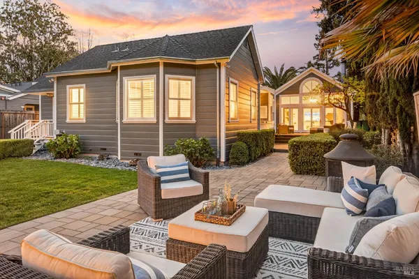 $3,090,000 | 354 East Napa Street, Sonoma, CA 95476