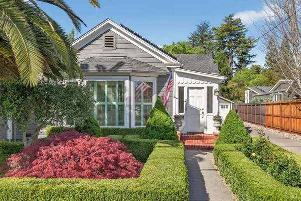 $3,090,000 | 354 East Napa Street, Sonoma, CA 95476