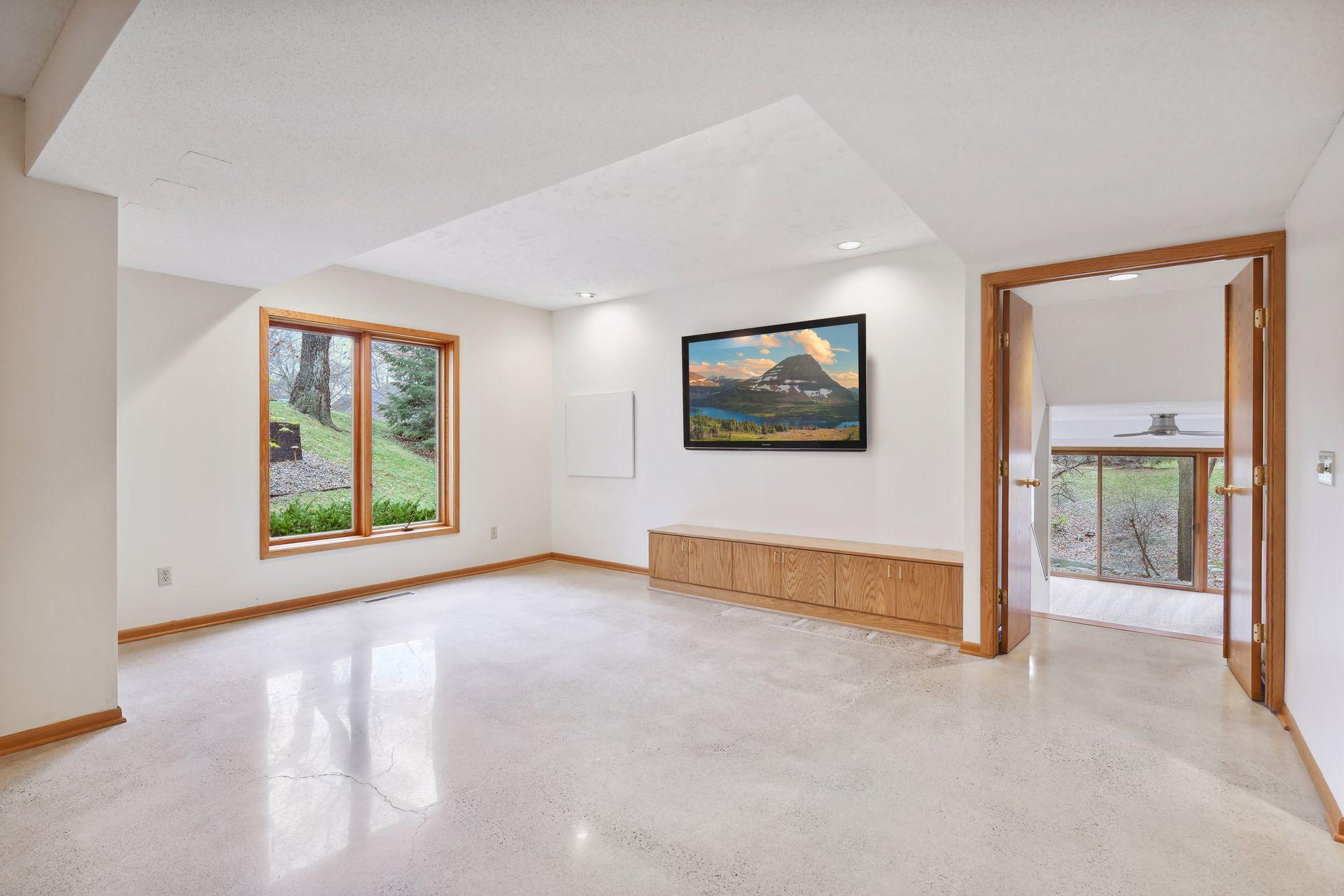 12620 Bent Tree Road Minnetonka, MN 55305 - Photo 32 of 52 Gallery Image 32