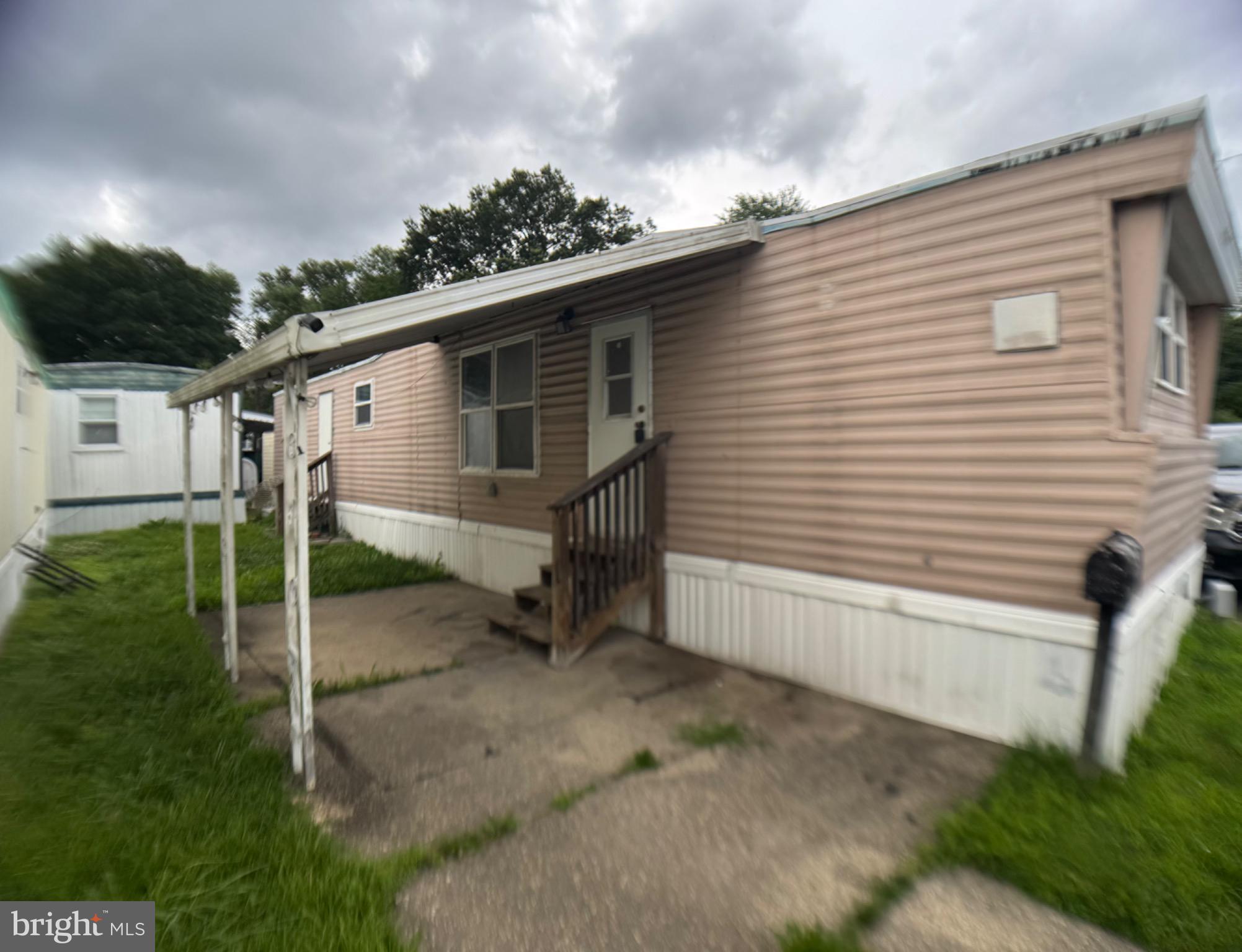 a view of a back yard of the house