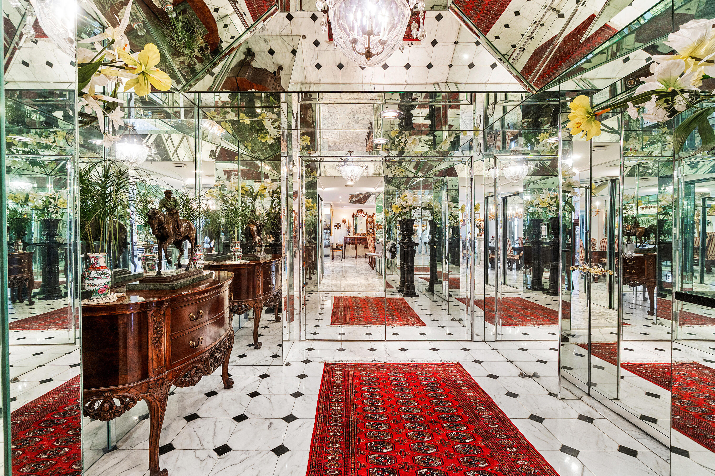 150 Bradley Place, Unit 101 Palm Beach, FL 33480 - Photo 16 of 38