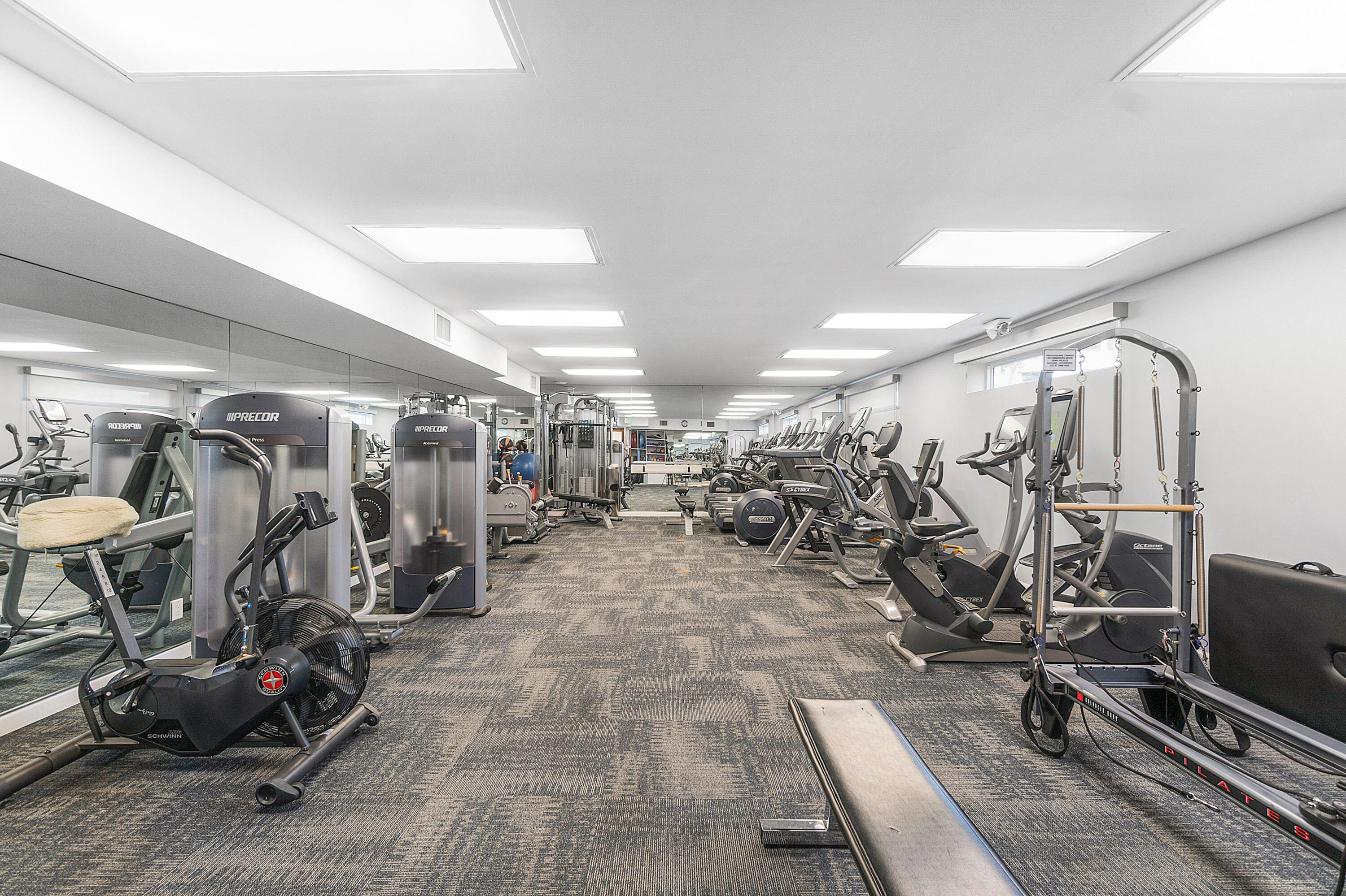 150 Bradley Place, Unit 101 Palm Beach, FL 33480 - Photo 31 of 38 a view of a room with gym equipment
