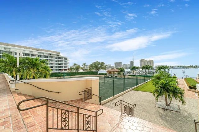 $5,100,000 | 150 Bradley Place, Unit 101, Palm Beach, FL 33480
