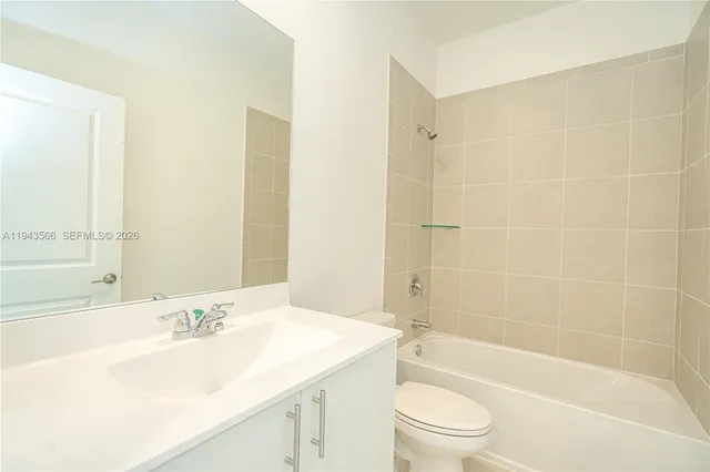 $2,700 | 1473 Southeast 6th Terrace, Homestead, FL 33034