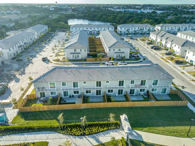 $2,700 | 1473 Southeast 6th Terrace, Homestead, FL 33034