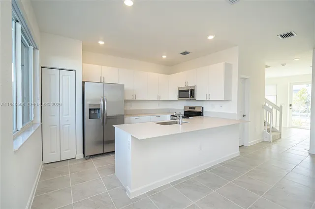 $2,700 | 1473 Southeast 6th Terrace, Homestead, FL 33034