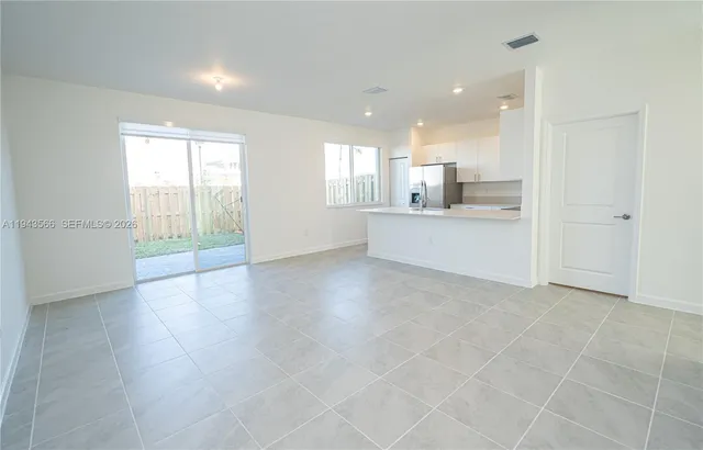 $2,700 | 1473 Southeast 6th Terrace, Homestead, FL 33034