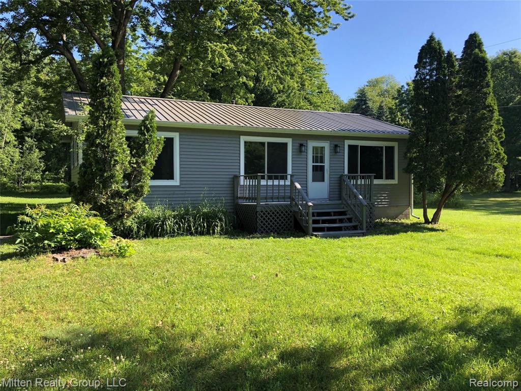 3670 Myrtle Road Fort Gratiot, MI 48059 - Photo 1 of 18