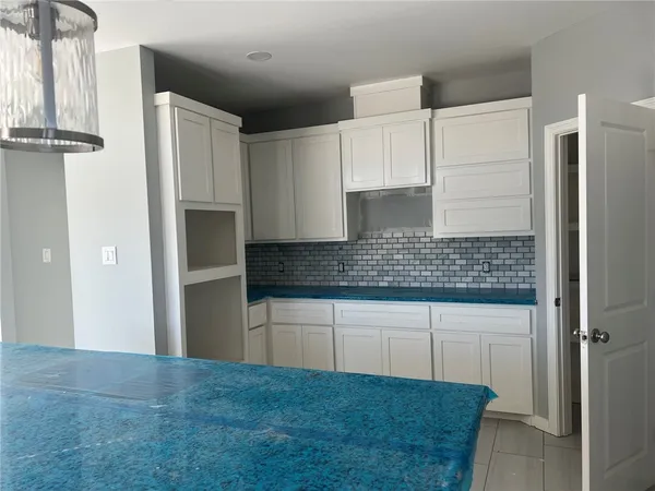 $3,000 | 6865 La Salle Drive, Corpus Christi, TX 78414