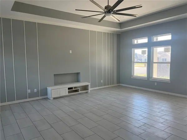 $3,000 | 6865 La Salle Drive, Corpus Christi, TX 78414