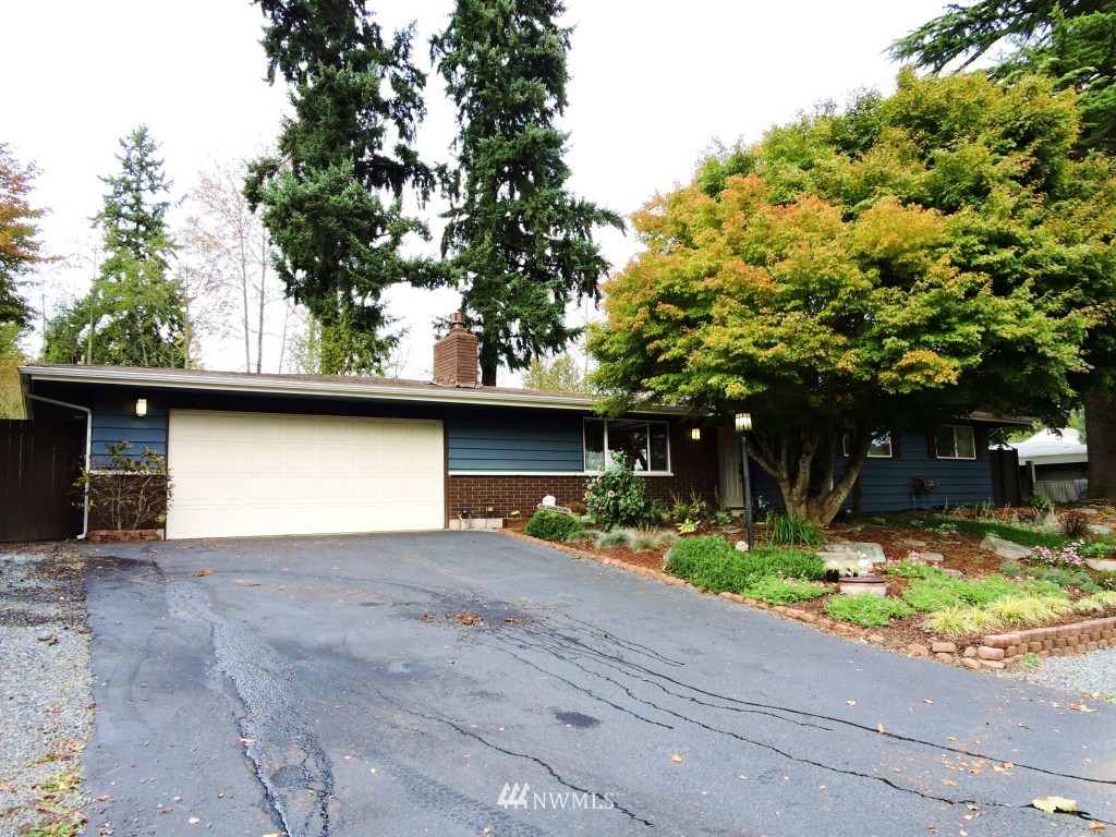 4614 Northeast 24th Street Renton, WA 98059 - Photo 1 of 25