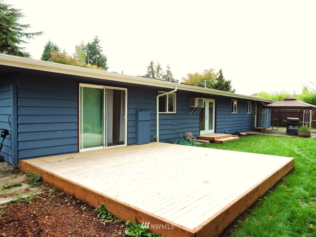 4614 Northeast 24th Street Renton, WA 98059 - Photo 20 of 25