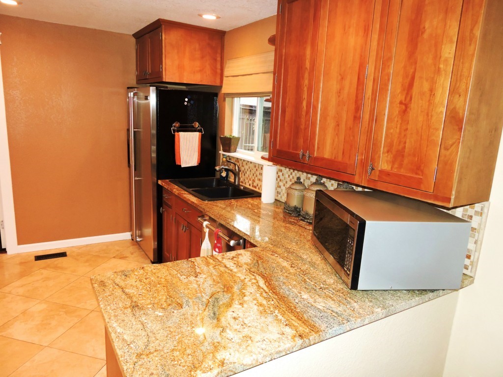 4614 Northeast 24th Street Renton, WA 98059 - Photo 6 of 25