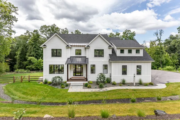 $1,650,000 | 4 Vona Way, Newtown, CT 06470