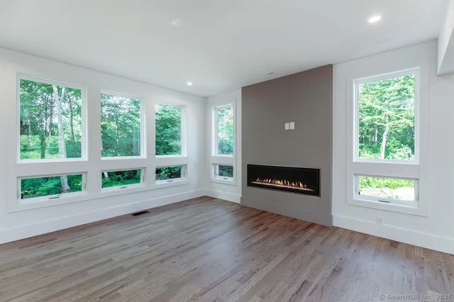 $1,650,000 | 4 Vona Way, Newtown, CT 06470