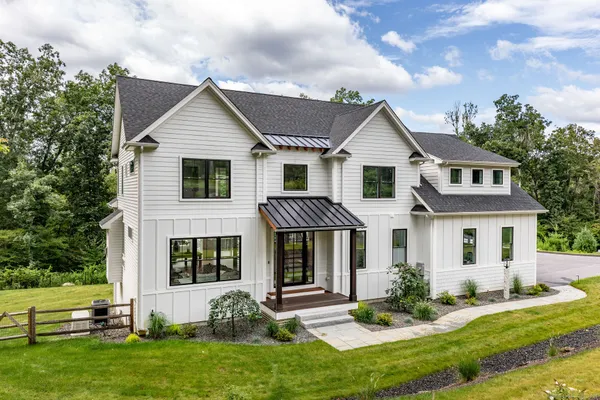 $1,650,000 | 4 Vona Way, Newtown, CT 06470