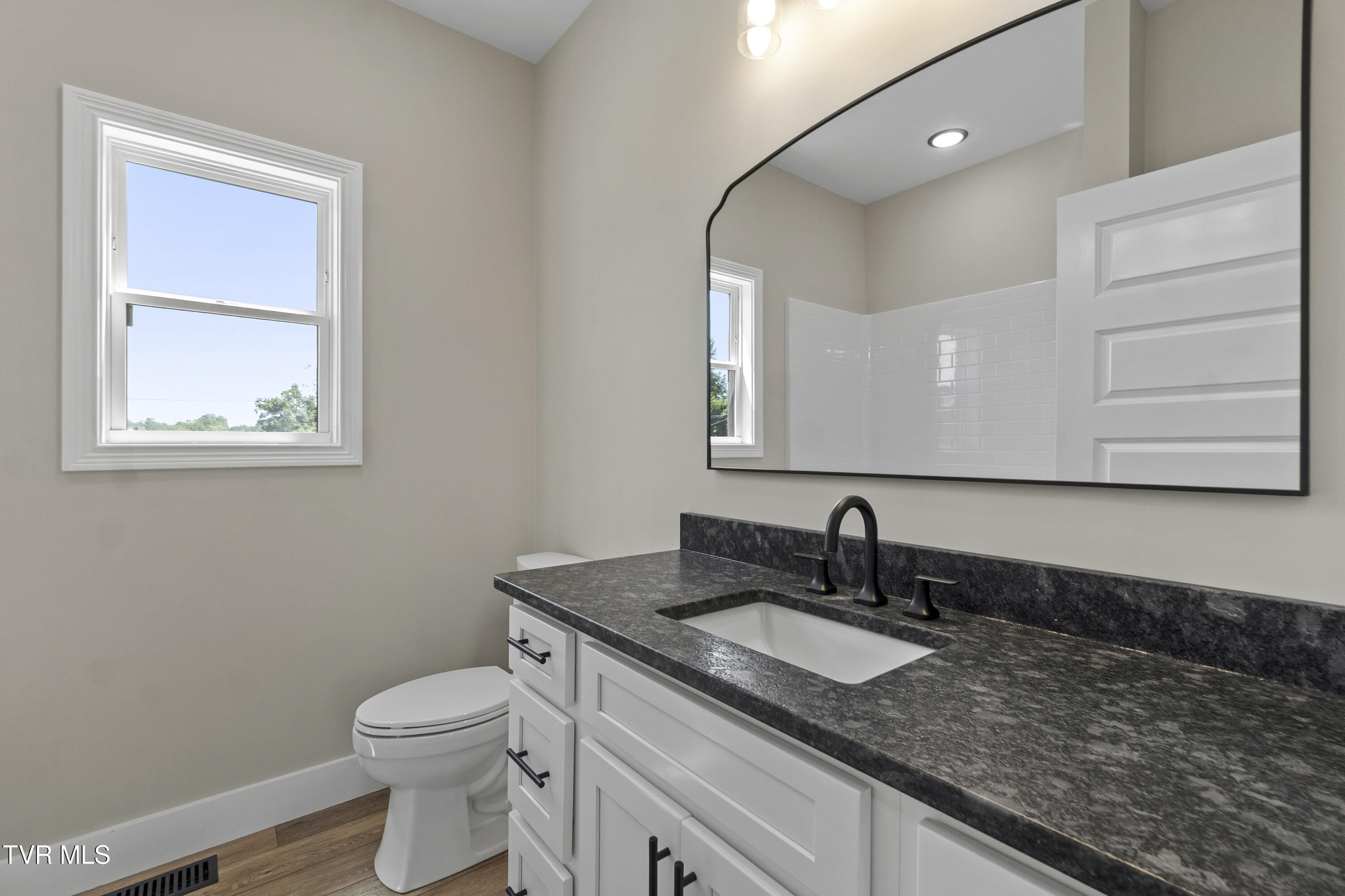 207 Hall Street Greeneville, TN 37745 - Photo 32 of 54 DSC02430
