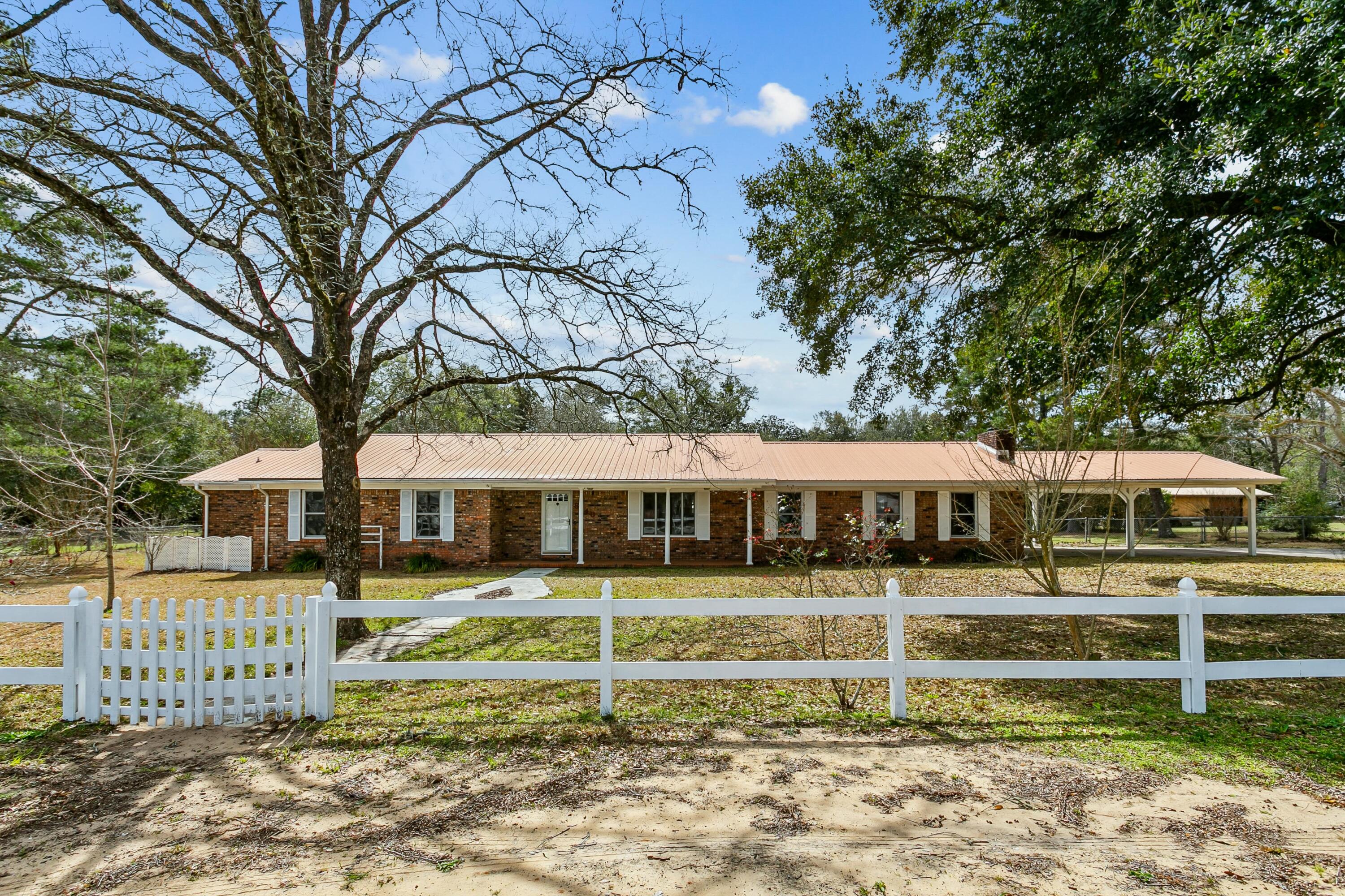3146 Forrest Avenue Crestview, FL 32539 - Photo 47 of 47 front view of a house with a yard