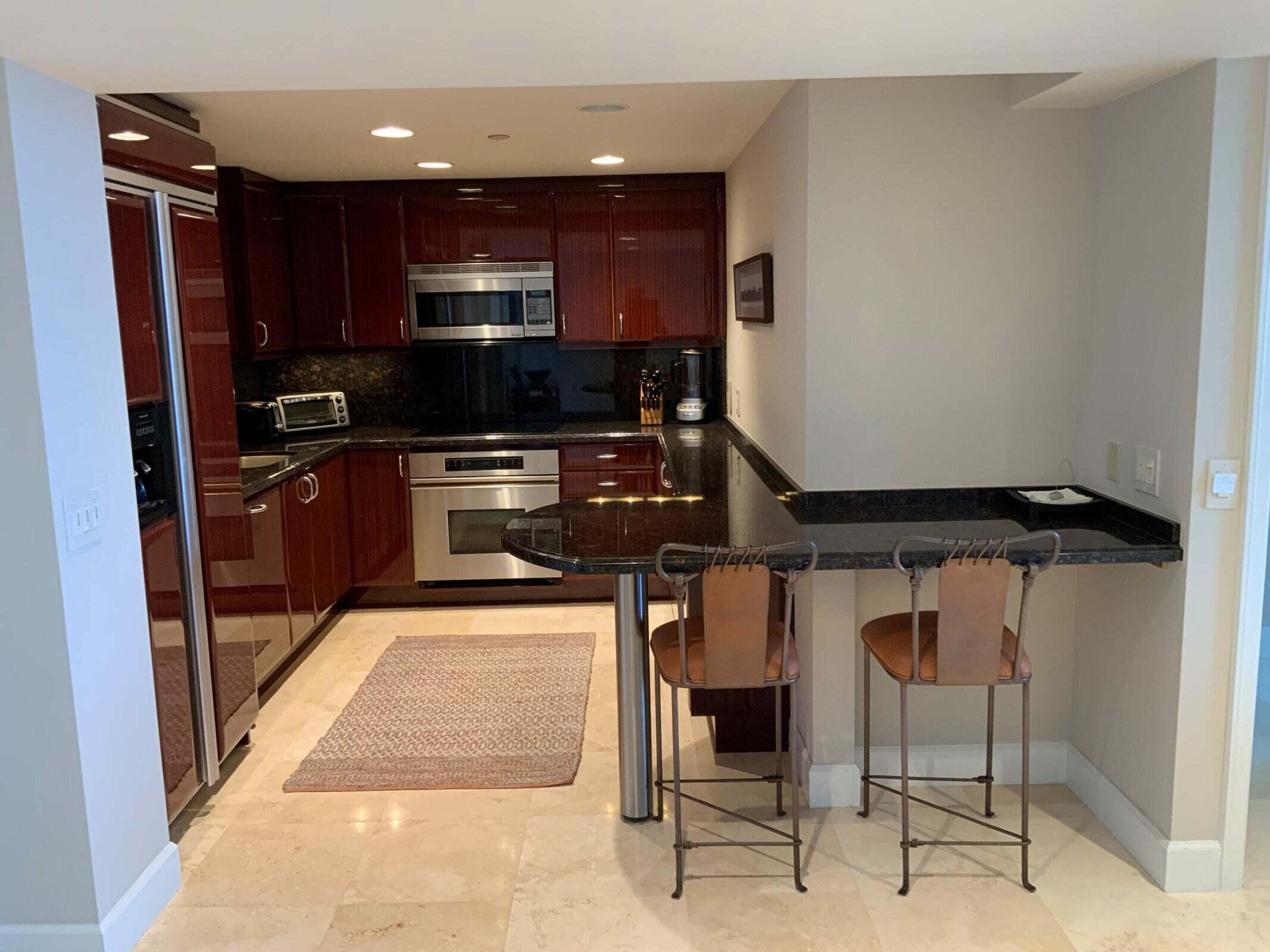 4201 North Ocean Boulevard, Unit 1705 Boca Raton, FL 33431 - Photo 7 of 37 KITCHEN