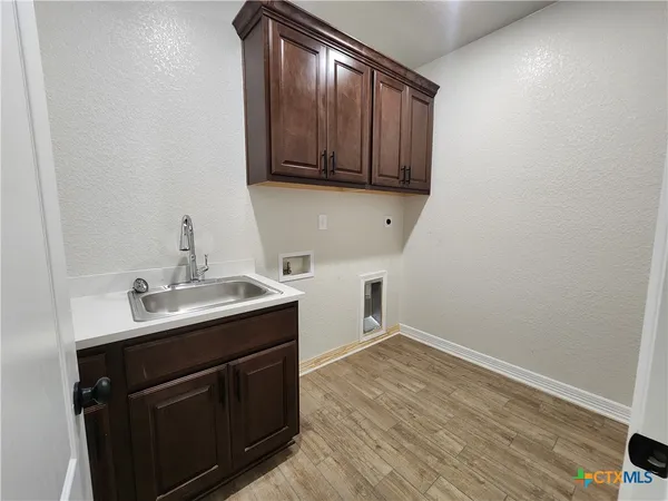 $615,000 | 806 Eagle Hts Drive, Salado, TX 76571