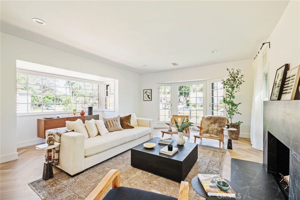 11110 Landale Street Toluca Lake, CA 91602 - Photo 22 of 44