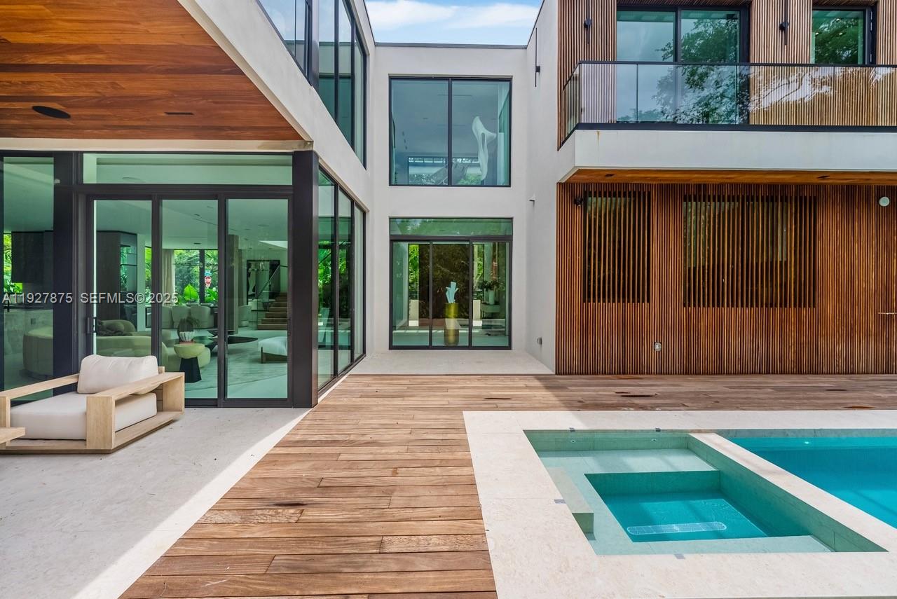 2800 Calusa Street Miami, FL 33133 - Photo 58 of 71 a view of backyard with seating space