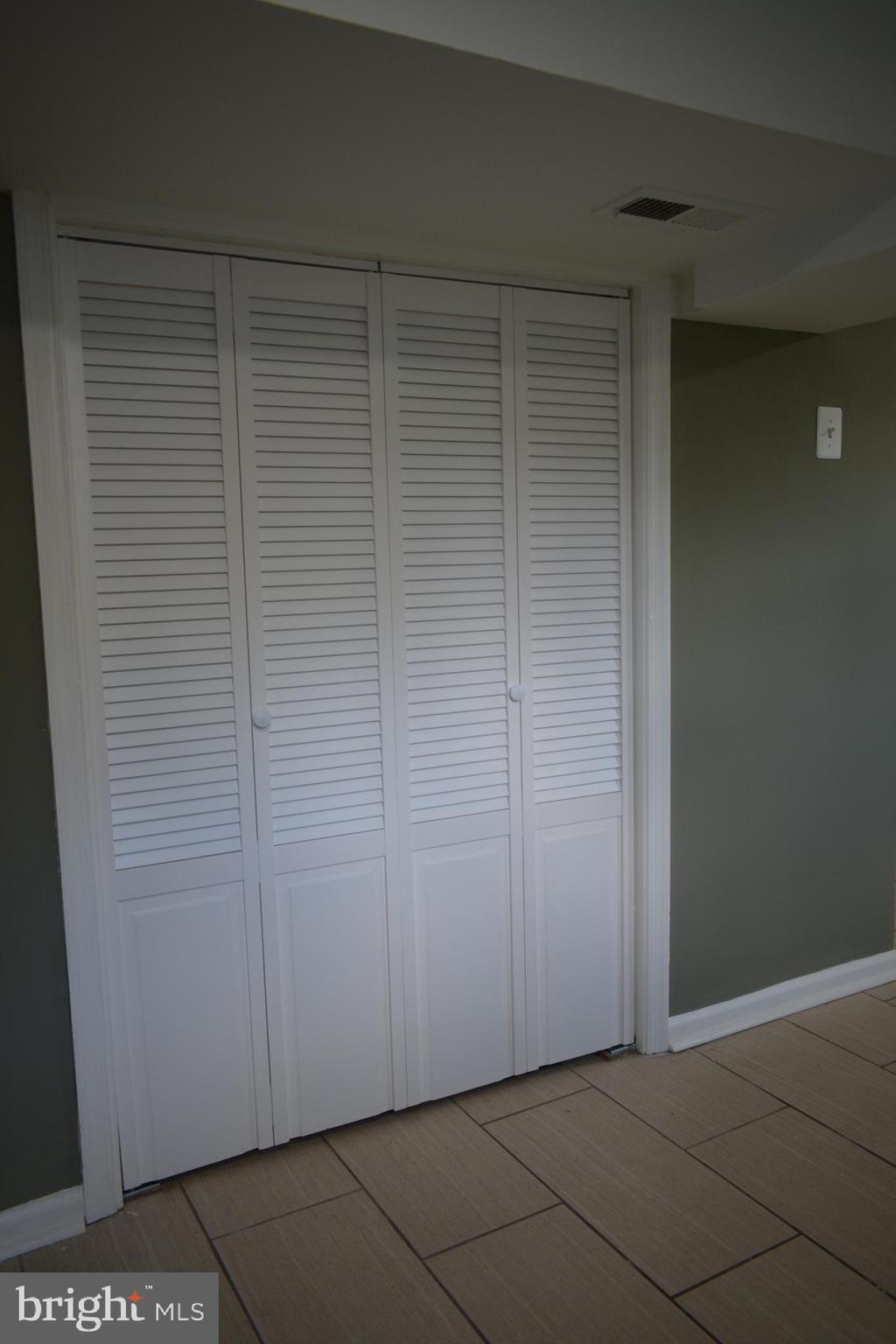 12323 Dewey Silver Spring Silver Spring, MD 20906 - Photo 32 of 37 a view of a room