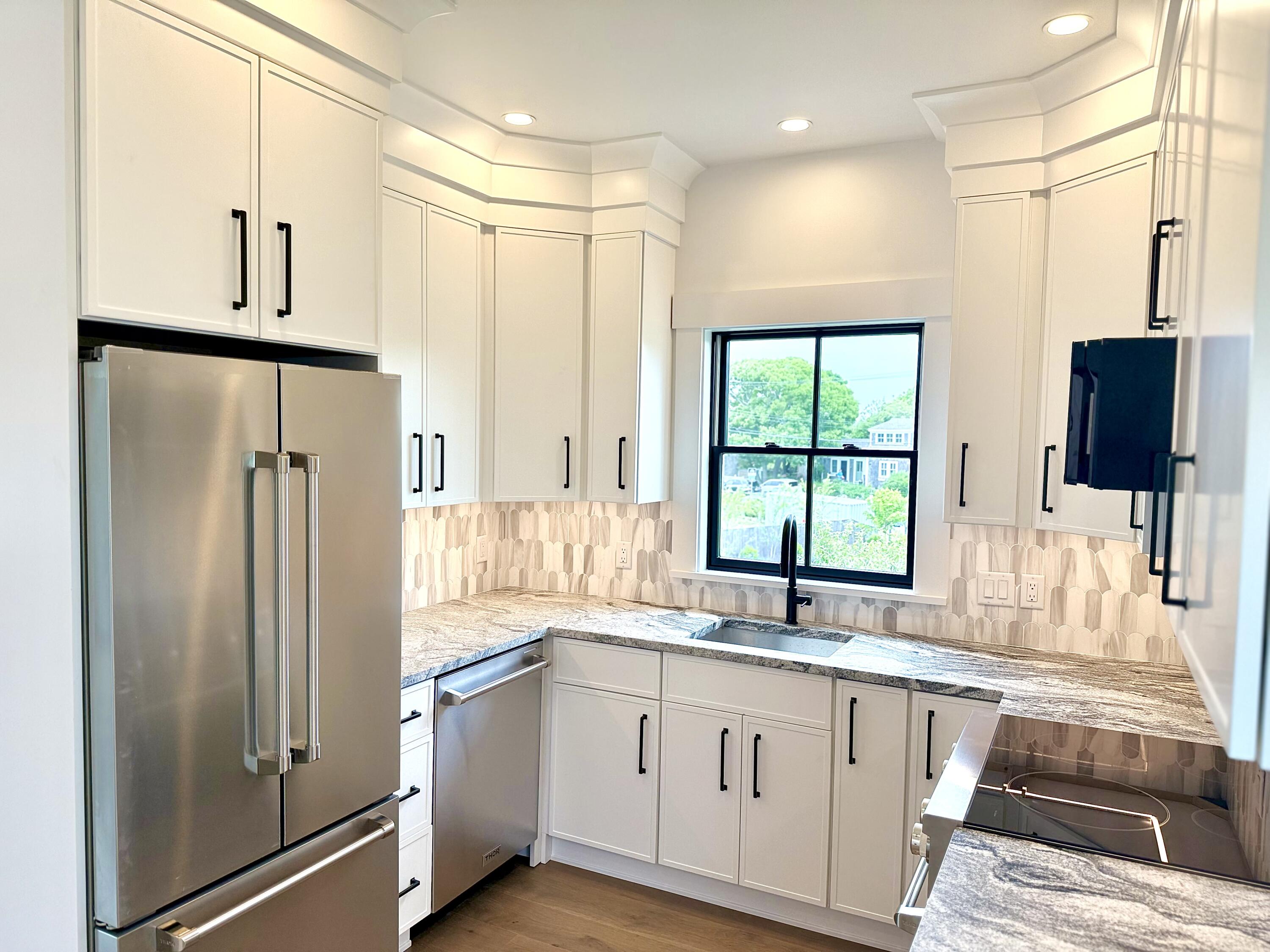 29 Cemetery Road, Unit 1 Provincetown, MA 02657 - Photo 15 of 28 kitchen