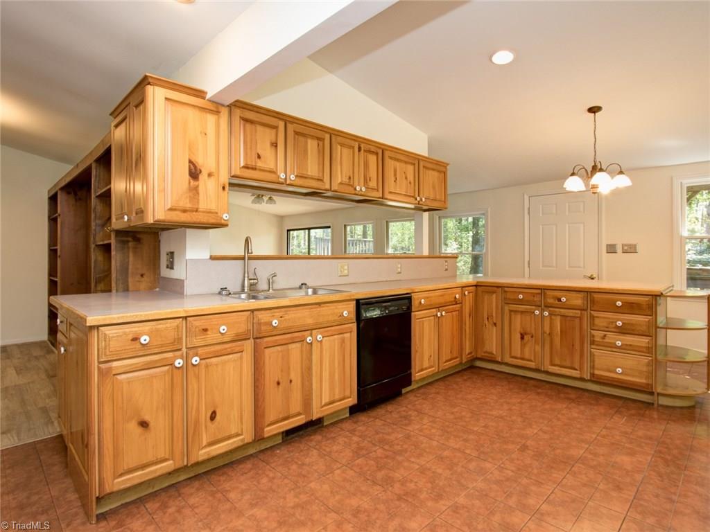 8309-8311 Maloe Court Oak Ridge, NC 27310 - Photo 7 of 22 Gallery Image 7